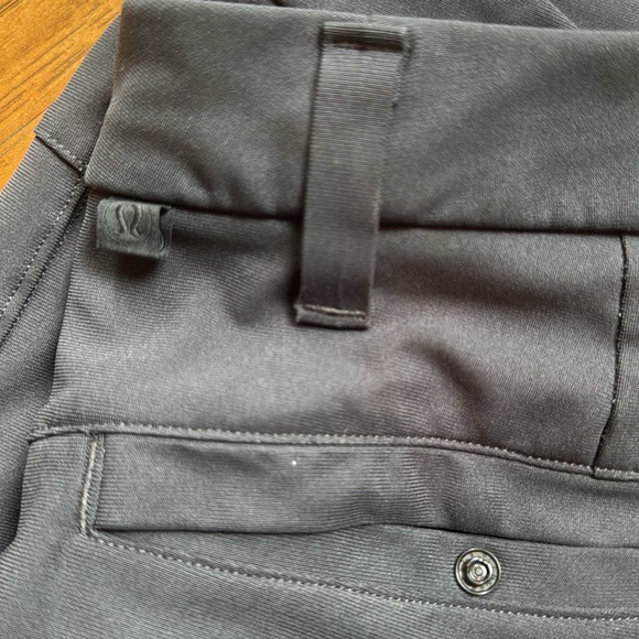 BUNDLE lululemon golf shorts - Picture 7 of 9